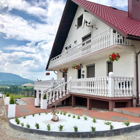 Wisniowa  Grand Panorama B&B 외부 사진