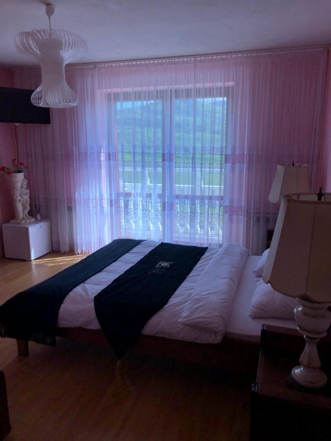 Wisniowa  Grand Panorama B&B 외부 사진