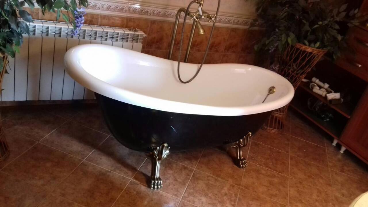 Wisniowa  Grand Panorama B&B 외부 사진