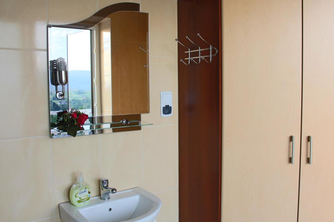 Wisniowa  Grand Panorama B&B 외부 사진