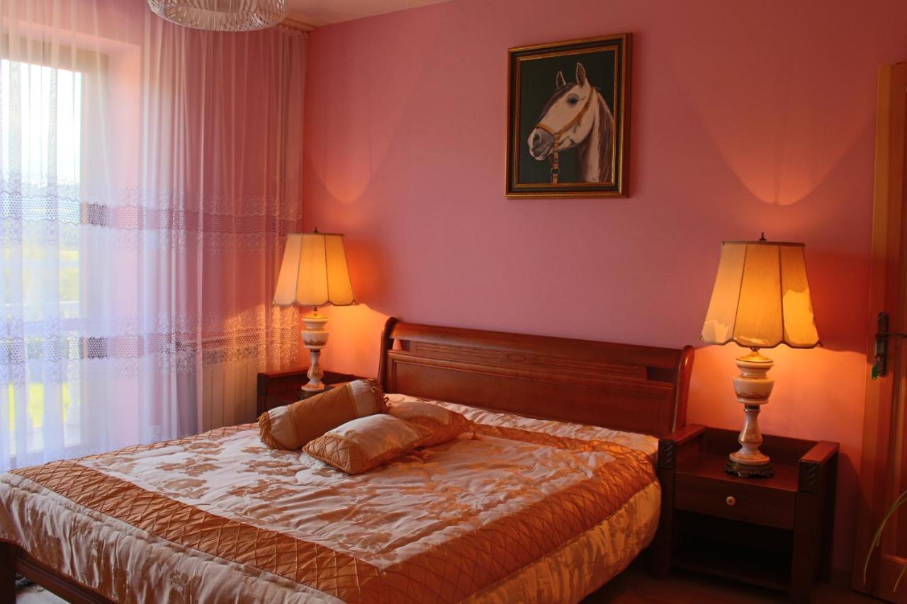 Wisniowa  Grand Panorama B&B 외부 사진